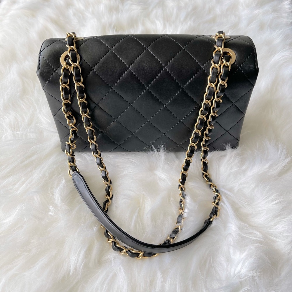 Chanel |20P Black Enchained Shoulder/Crossbody Bag - Picture 4 of 6